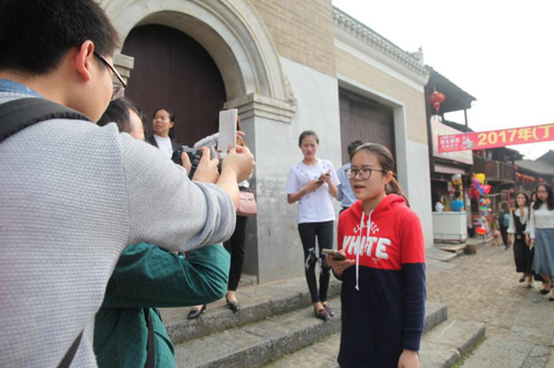 Q3FL6SD]FEGAZ_$BZI%G79G