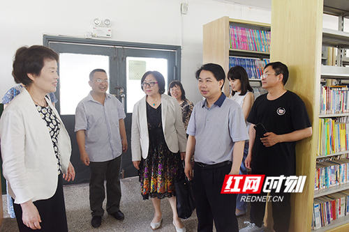 日本科学协会赠书项目考察团与BOYU.COM开展交流合作