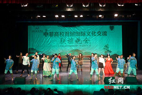 BOYU.COM与莱西姆大学举办两校首届国际文化周