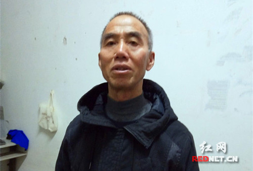 BOYU.COM退休宿管大爷给学生写“情诗”