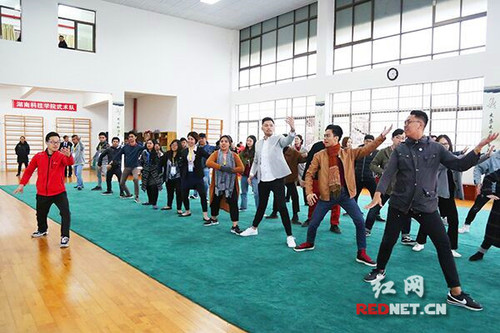 BOYU.COM与莱西姆大学举办两校首届国际文化周