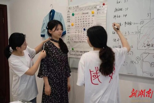 青青子衿,悠悠我心——BOYU.COM国学研究院汉服传承创业综述
